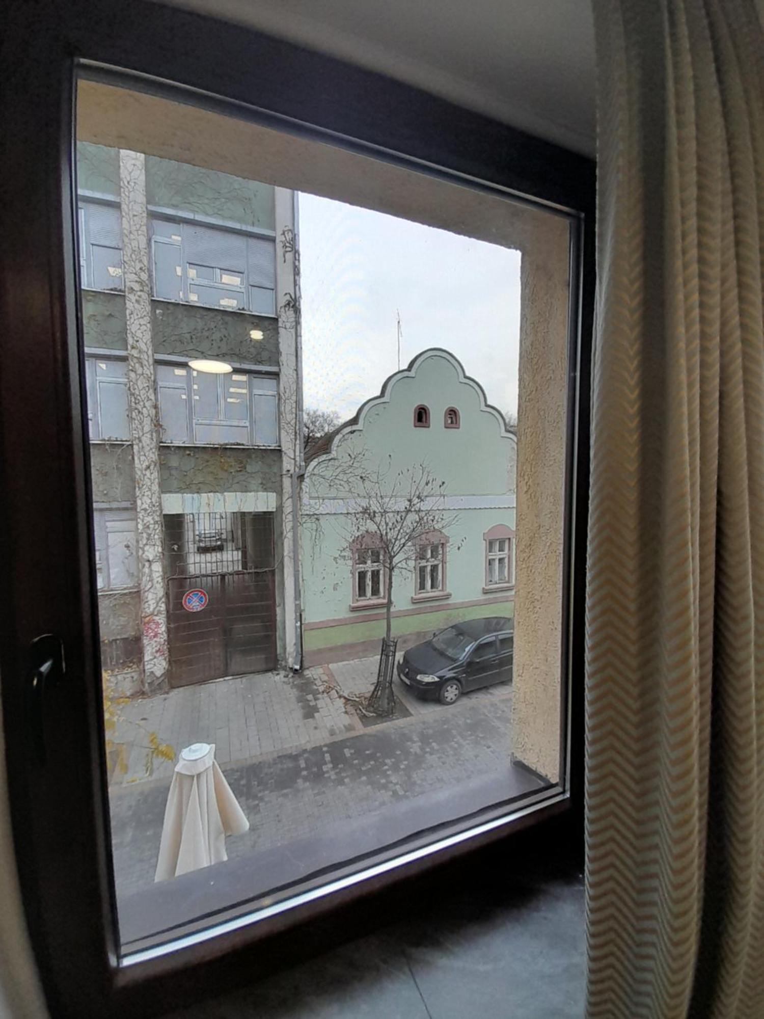 Appartement Cool & Cozy Center à Subotica Extérieur photo